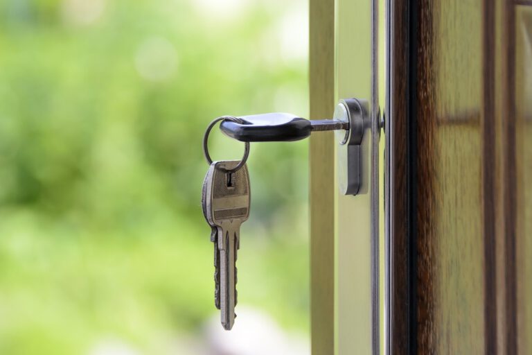 Trabalhadores com casa arrendada podem reduzir retenção do IRS até 40 euros