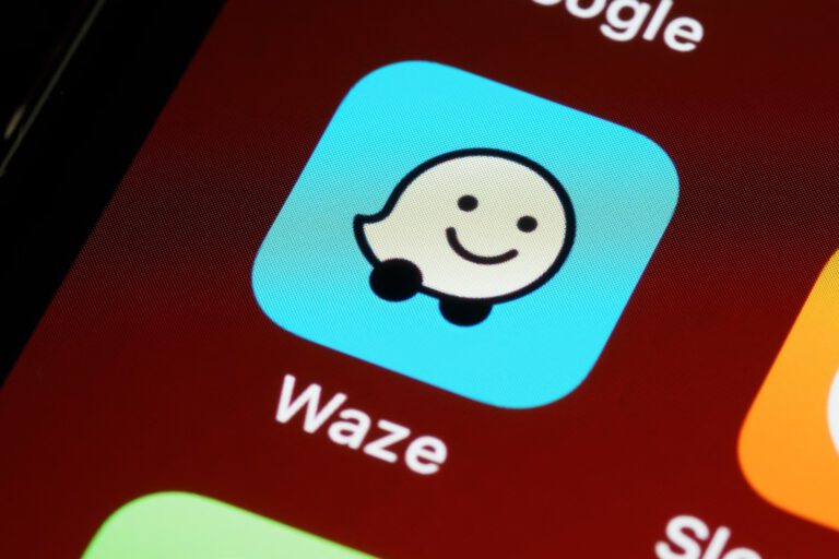 Descubra os melhores códigos secretos do Waze